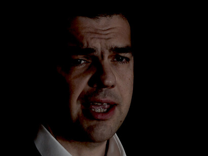 En el auge del populismo xenófobo, las instituciones deben hacer autocrítica: los líderes europeos han tardado en reconocer el papel de Tsipras y lo han rehabilitado cuando tal vez ya es demasiado tarde para él, para ellos y para la propia UE