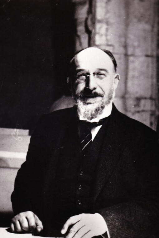 Brancusi. Courtesy of Grob Gallery 