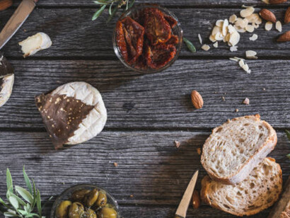Il formaggio di capra Cabécou du Périgord della Dordogna, sud della Francia