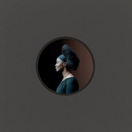 Bettina von Zwehl: Portraits. Courtesy of Catherine Edelman