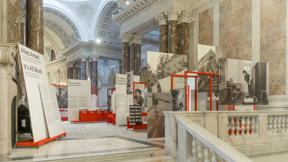 It’s all work. Women’s paid and unpaid labour, fotoarchiv blaschka 1950–1966, exhibition view. Courtesy of House of Austrian History