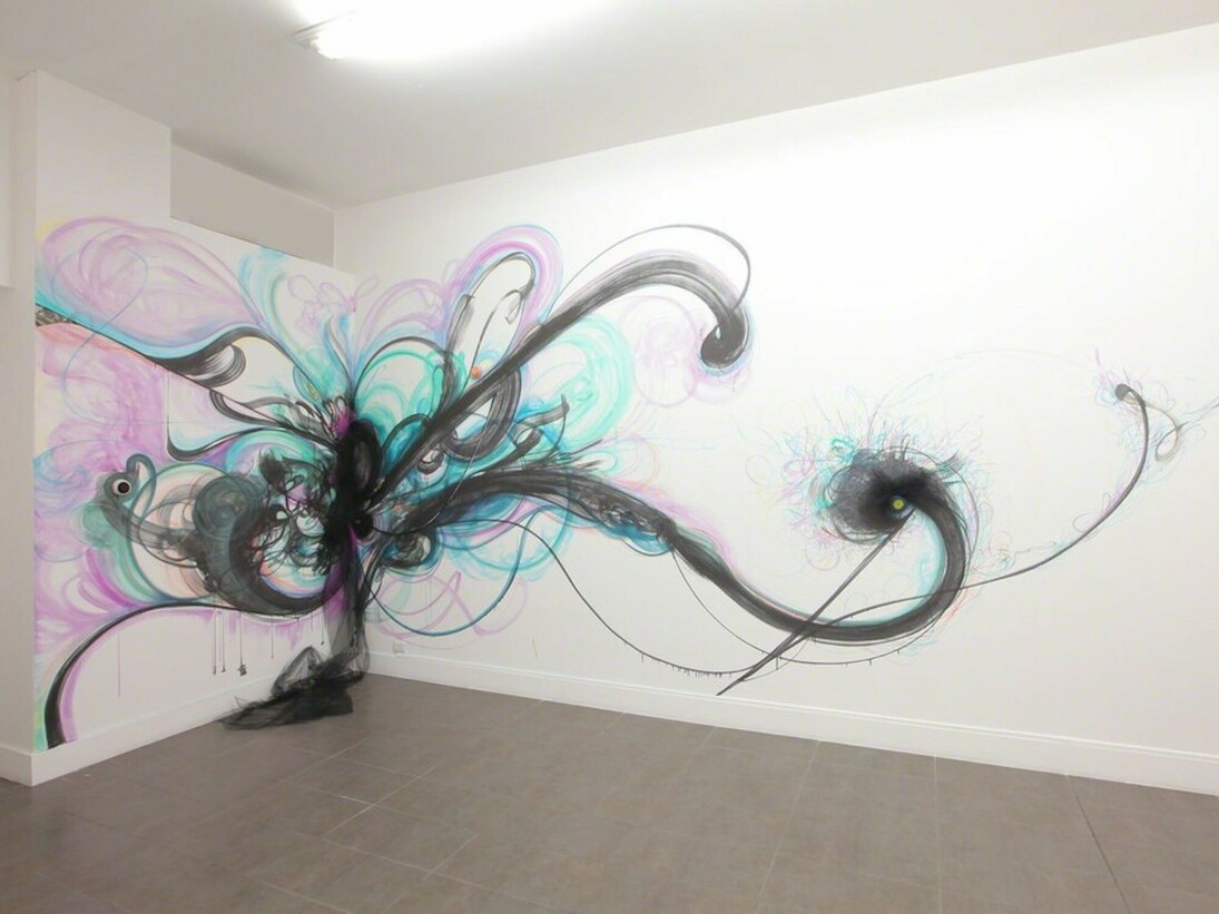 Shinique Smith, Black Swan, Exhibition view. Courtesy of Brand New Gallery