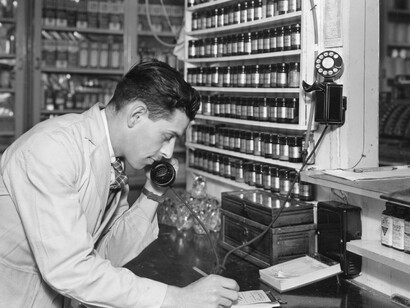 Hello, Montréal! Bell’s Historical Collections. Courtesy of Pointe-à-Callière