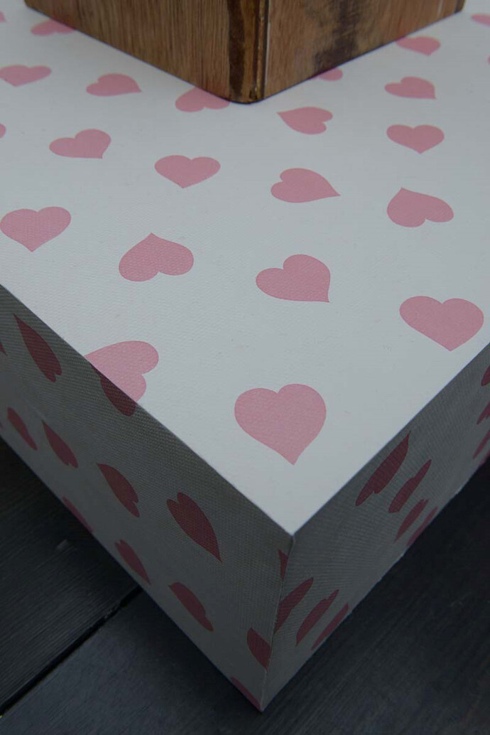 Delphine Deguislage, Je t'ai toujours aimé, 2015, panneau mdf, papier peint, multiplex, plâtre synthétique (détail)