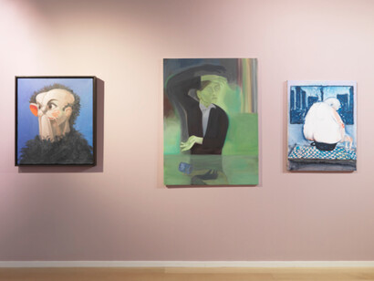 An Uncanny Likeness, Exhibition view. Courtesy of Simon Lee Gallery