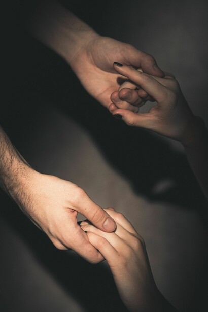 El amor verdadero permite reconocernos en el otro y trasciende la devastación de la batalla