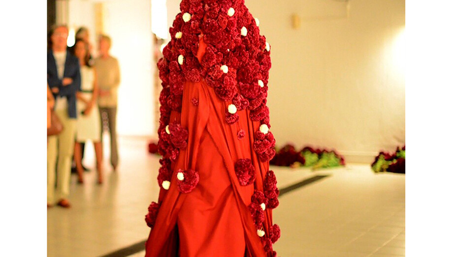 Guler Ates, Flower Performance, Rio de Janeiro April 2014