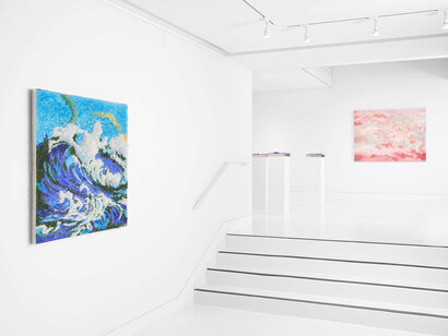 Tia-Thuy Nguyen, Burdening dream, exhibition view. Courtesy of Almine Rech 
