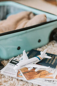 Mala de viagem pronta para embarque do próximo destino