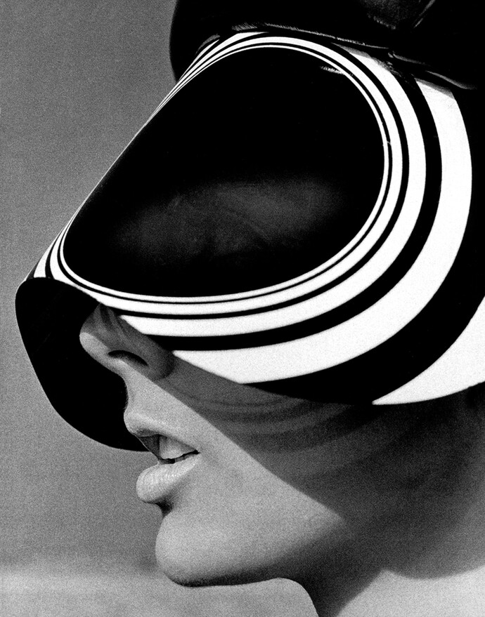 HIRO, Tilly Tizzani with Acetate Visor, New York, 1966, © Hiro