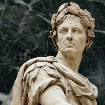 Statua di Giulio Cesare