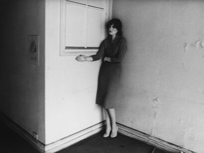 Francesca Woodman, Untitled, New York (NF. 407)
1979-1980, Vintage gelatin silver print. Image: 6 1/4 x 9 3/16 in. Paper: 8 x 9 7/8 in.