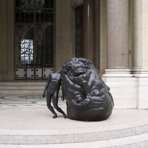 Thomas Lerooy, Not enough brain to survive, 2009, Bronze, 138 x 120 x 120 cm © Bertrand Huet - Tutti Images, Courtesy Galerie Nathalie Obadia, Paris/Bruxelles