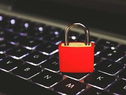 Just because a website has a certificate does not guarantee that it is 100% secure and without malicious code