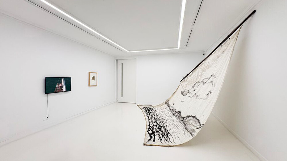 Alberto Baraya, Journey to Galicia, exhibition view. Courtesy of Fernando Pradilla Gallery