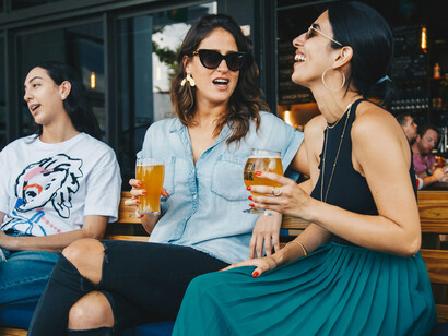 Dogma, conhecida pelos seus premiados chopes artesanais, possui tasting rooms em diversos locais de São Paulo, sendo a unidade da Santa Cecília a mais frequentada e apreciada pelos amantes de cervejas