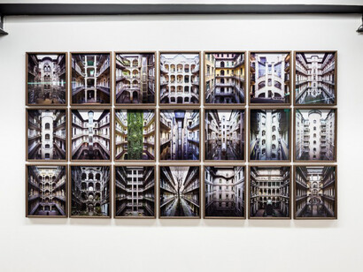 Yves Marchand & Romain Meffre. Courtesy of Polka Galerie