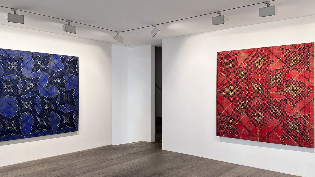 Ding Yi, Constellations, vue d'exposition. Avec l'aimable autorisation de la Galerie Karsten Greve