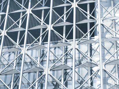 These metal panels are an excellent example of how materials like steel and aluminum can be molded into sophisticated designs, demonstrating their versatility in creating both modern and sustainable architectural features