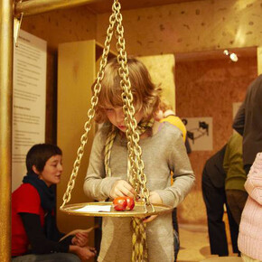 Erzähl mir was vom Tod. Courtesy of Alice - Museum for Children