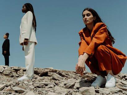 Diversidade de cores de pele em campanha de moda