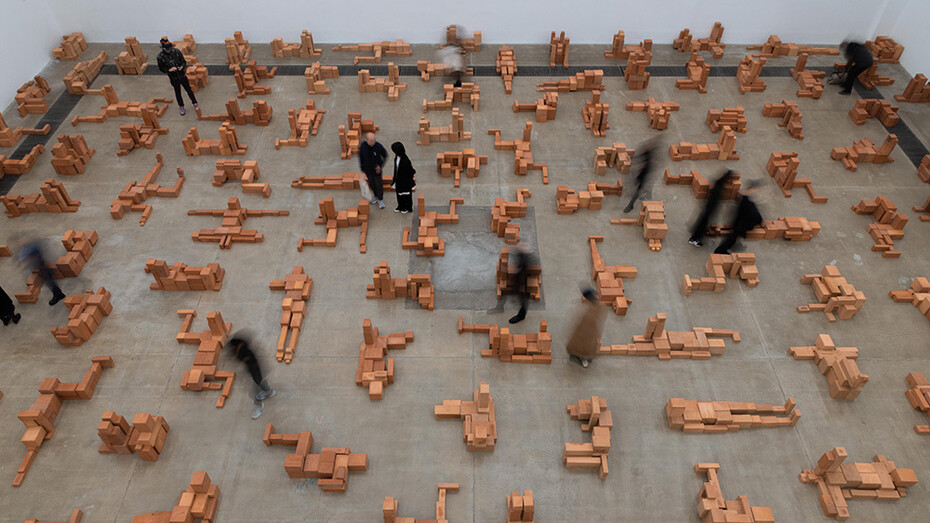 Antony Gormley, Body buildings, exhibition view. Courtesy of Galleria Continua