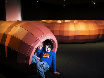 Verschiedene Künstler, Kinderbiennale, a better place, Ausstellungsansicht. Mit freundlicher Genehmigung des Groninger Museums
