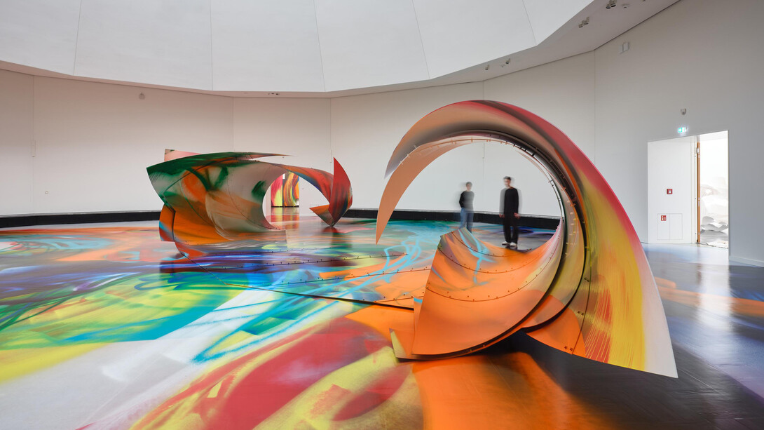 Katharina Grosse, The sprayed dear, exhibition view. Courtesy of Staatsgalerie Stuttgart