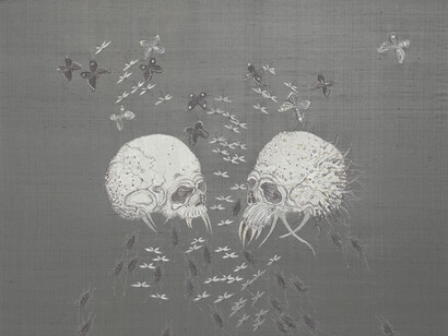 Angelo FIlomeno, Acid Mirror, 2013, ricamo e applicazioni di metallo su seta applicata su lino, cm 198x99. Courtesy of Galleria Giovanni Bonelli 