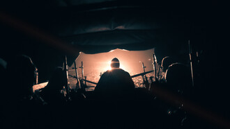 Soldados ucranianos en un vehículo militar