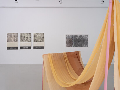 Various artists, Fragments of slowness, exhibition view. Courtesy of Erika Deák Gallery