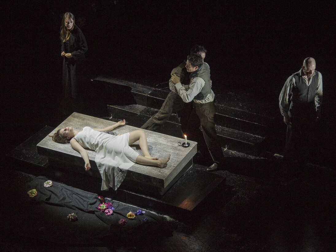 Una scena de La Bohème nel nuovo allestimento di Cristina Mazzavillani Muti