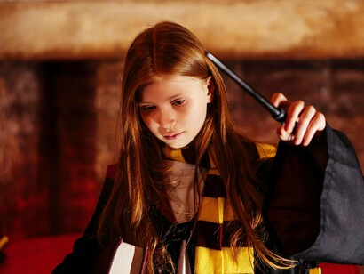 A inteligência é uma forma especial de talento. Vale 9 runas. Ela combina com todas as casas e tem cadeira cativa em todos os lugares. Ela é diplomática, gentil, doce e sorridente. No entanto, sabemos que os autoritários e os ignorantes não a recebem bem… Mas deixa pra lá

