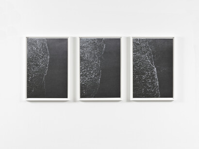 Richard Forster, Three Verticals at Consecutive but Random Time Intervals, Saltburn-by-the-Sea, 22 Jan 2013, 1158-12 noon 2014, © Courtesy of the artist and Alan Cristea Gallery