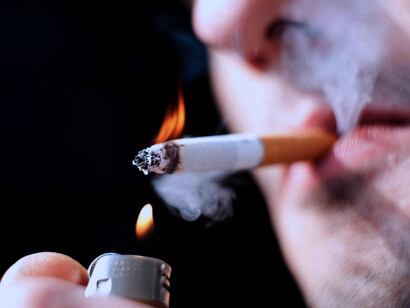 Fumador: al dejar de fumar el riesgo de sufrir cáncer de pulmón o enfermedades cardiovasculares cae drásticamente con el paso de los años