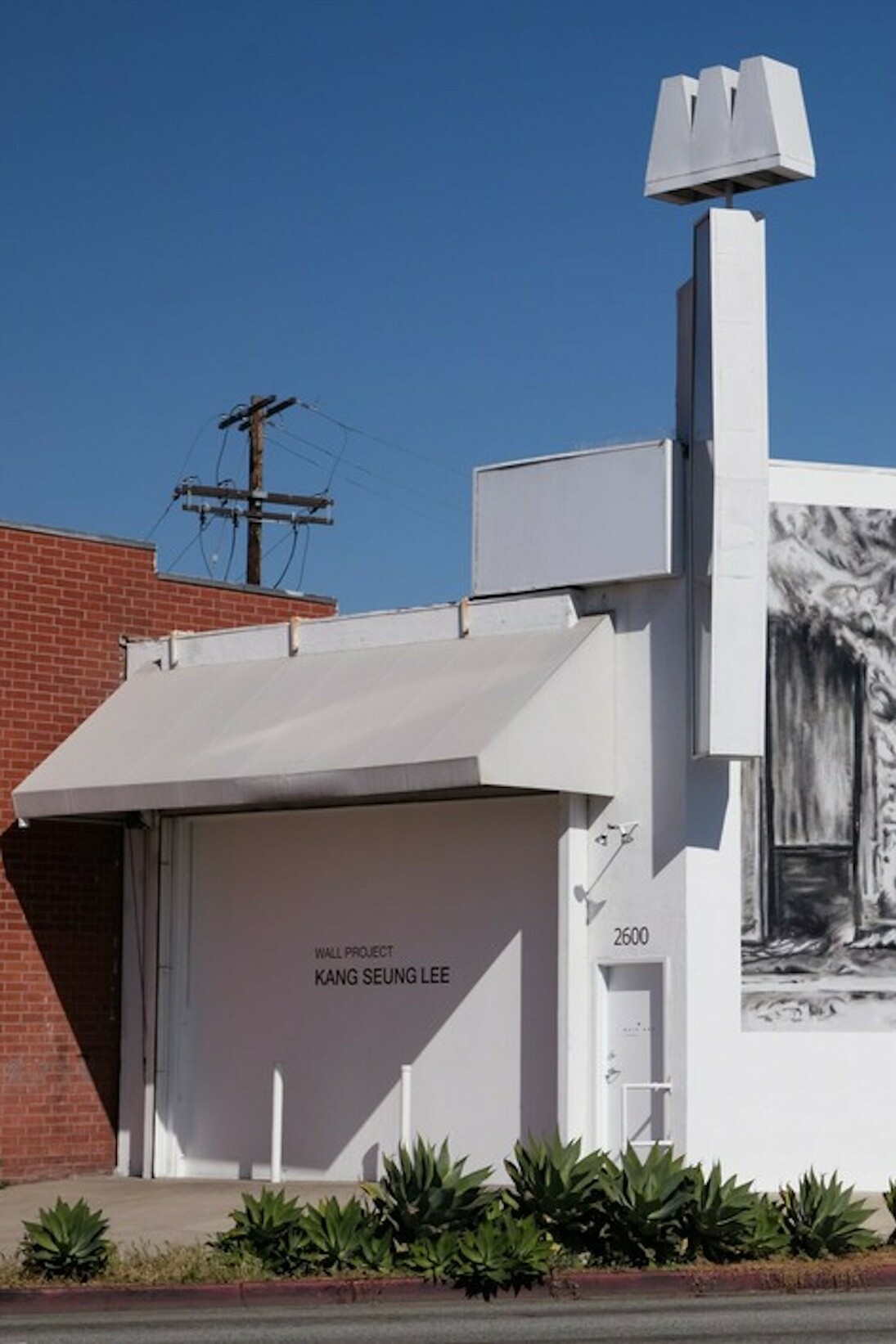 Wall Project, Exhibition view. Courtesy of Baik Art