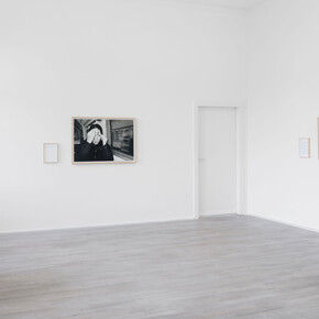 Shimabuku, Self-portrait, exhibition view. Courtesy of Galerie Barbara Wien