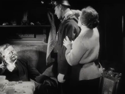 Asphalt (1929),Stummfilm, Szene, Frühstuck: Albert Holk (Gustav Fröhlich) mit seinen Eltern (Albert Steinrück und Else Heller)