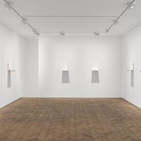 Richard Tuttle. TheStars, installation view. Courtesy of Modern Art