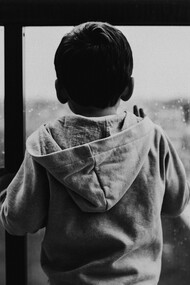 Vai em frente, garoto! Não tenha medo da vida, ela é como é, e você tem que fazer a sua vida ser como você quer que ela seja, mesmo que pelo caminho você cometa erros, e você cometerá muitos, mas todos te levarão para onde eu estou agora, paciência e pé na tábua, como eu já te disse tudo deu certo e continua dando, você vai realizar alguns sonhos e outros não, vai também fazer coisas que nem imaginou, espere e viverá a noite mais linda de sua vida!