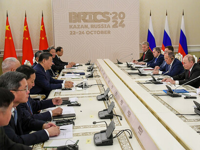 Reunión del presidente ruso Vladimir Putin con el presidente chino Xi Jinping. Kazán, Rusia, 22 de octubre de 2024