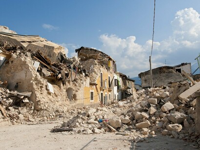 Per Aristotele i fenomeni tellurici erano causati dai venti intrappolati all’interno della Terra