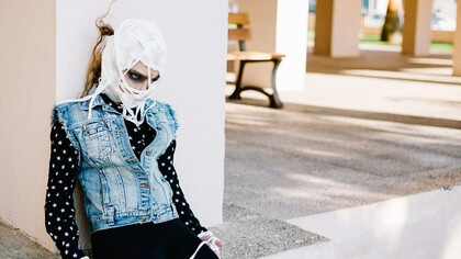 Veía demonios por todos lados, los veía transformarse frente de ella, podía oler su maldad, incluso a veces intentaban seducirle