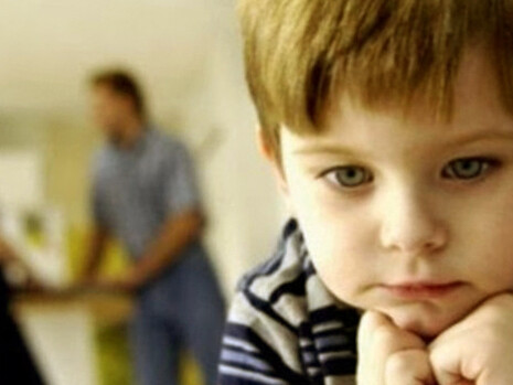 No hay que cargar sobre los hombros del menor responsabilidades exclusivas de sus mayores