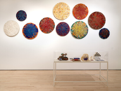 Sheila Hicks, New work, exhibition view. Courtesy of San Francisco Museum of Modern Art