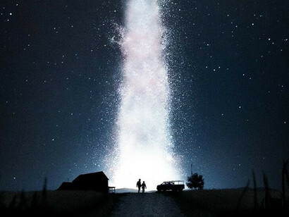 Escena de "Interstellar" (2014), de Cristopher Nolan, donde se juega con la noción de entrelazamiento cuántico