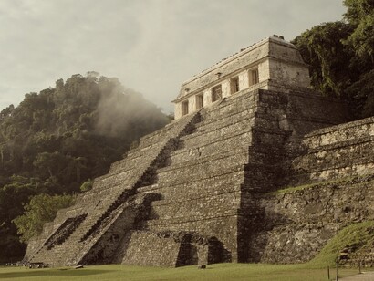 América Latina representa un espacio muy amplio, irreductible, lleno de contrastes geográficos, ambientales, políticos, demográficos y económicos: México