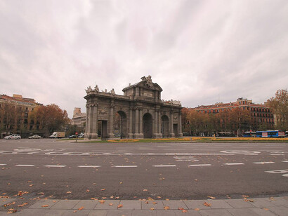 Puerta de Alcalá en la Plaza de la Independencia, Madrid, España
