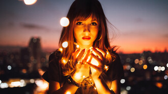 La loi de l'attraction. Vous attirez à vous en permanence, que vous en soyez conscient ou non, les gens et les expériences qui reflètent votre état d’esprit