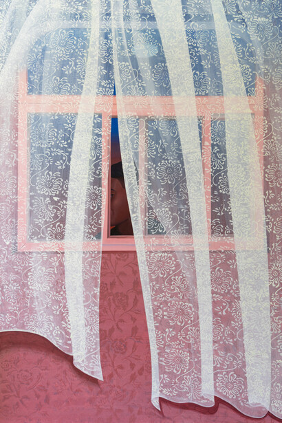 Aniel B. Dias, A borrowed window. Cortesia di Dorothy Circus Gallery